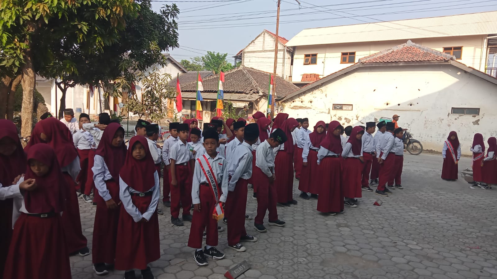 Kepala MI Sirojut Tholibin : Membaca Mewujudkan Pola Pikir  Berkembang